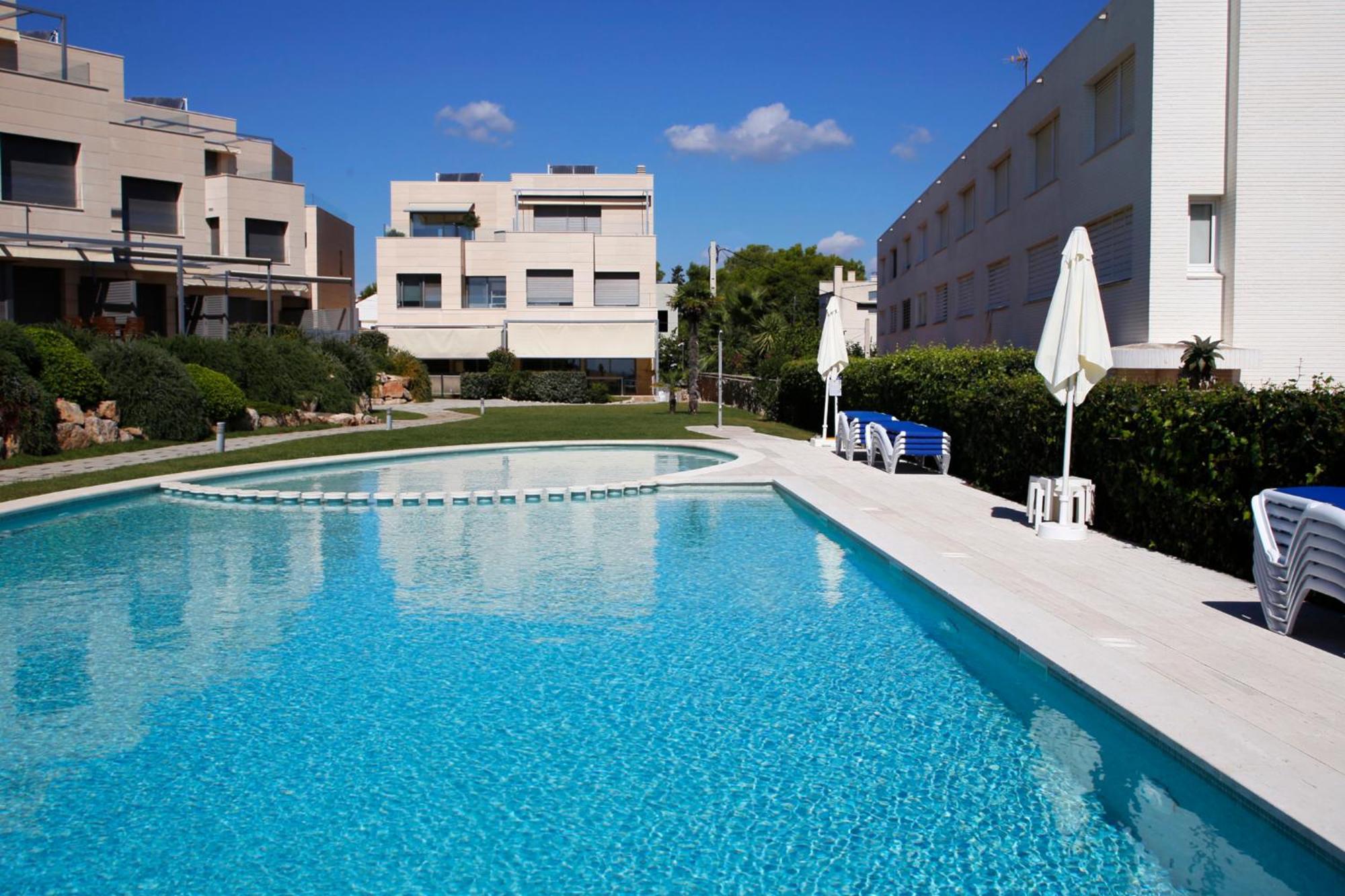 Villa At014 A Pocos Metros De La Playa, Equipamiento Completo, Piscina Comunitaria Torredembarra Exterior foto